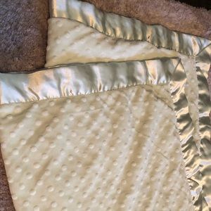 Minky Baby Blanket - EUC